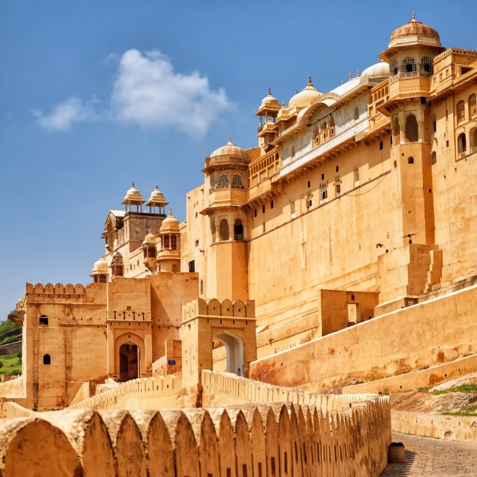 Ramparts and palace facade of Amber Fort overlooking the surrounding landscape