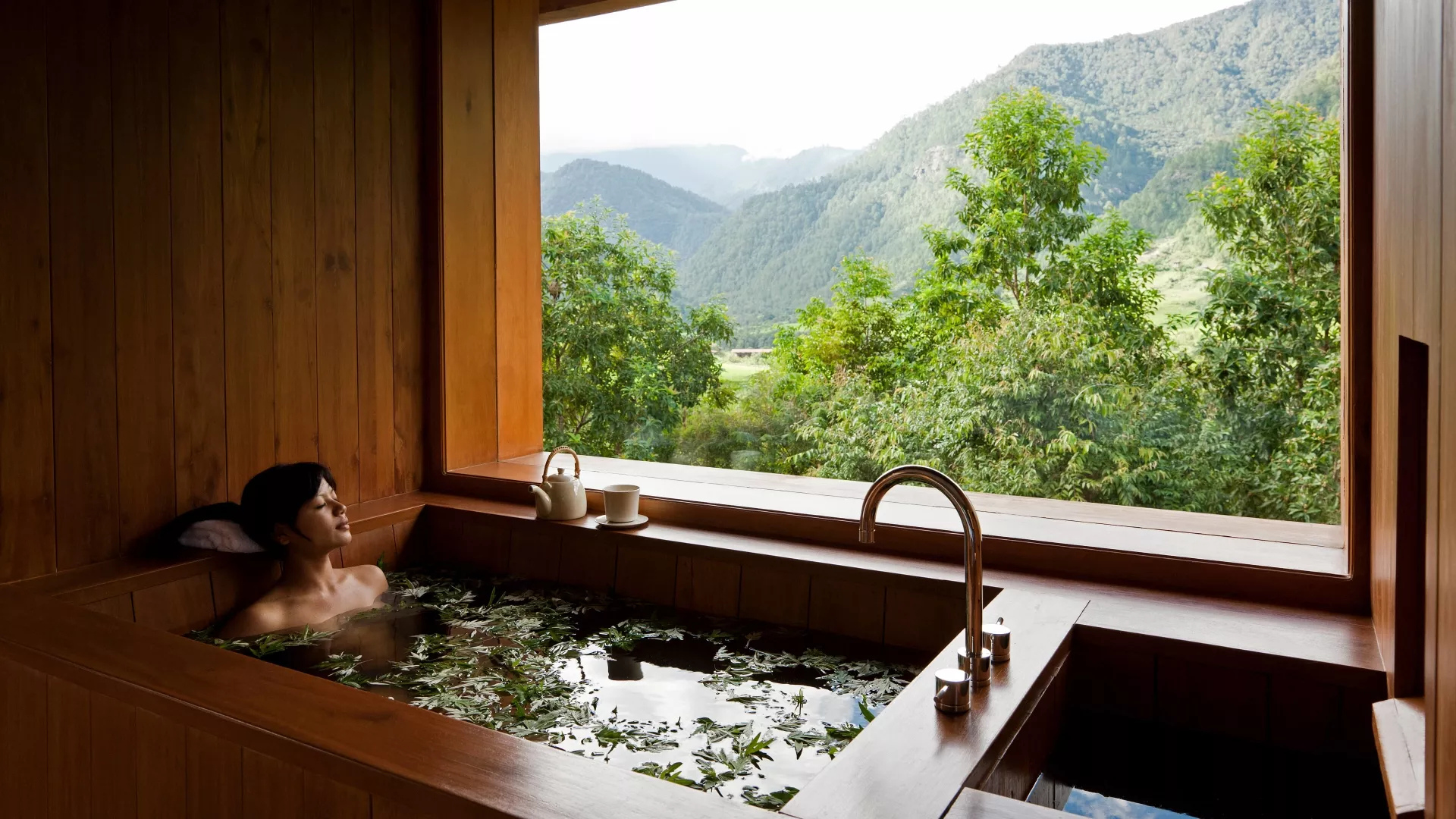 Bhutan in Comfort: The Lodge Circuit - Signature