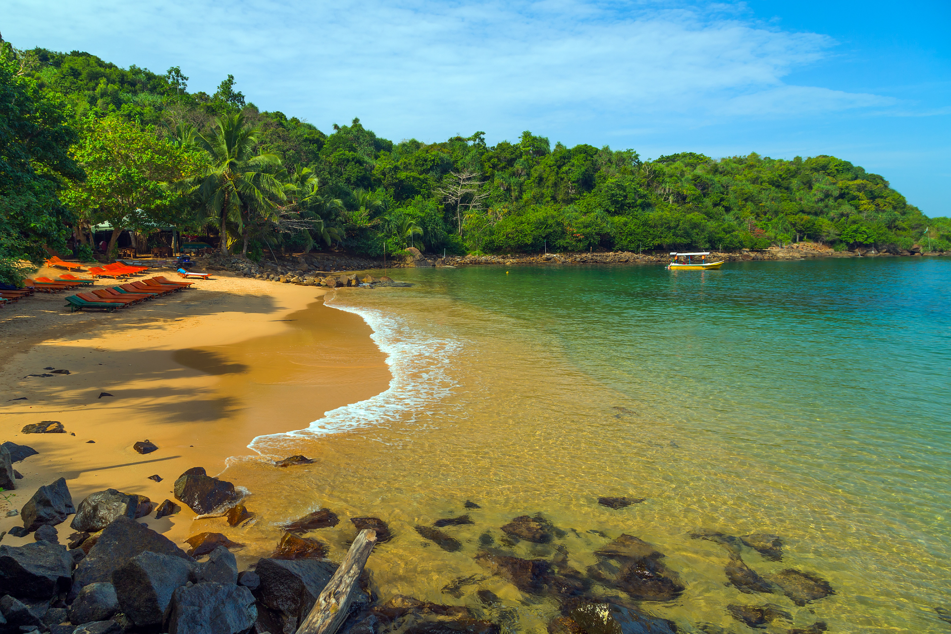 Essential Sri Lanka: Cultural Triangle, Hills & South Coast - Classic