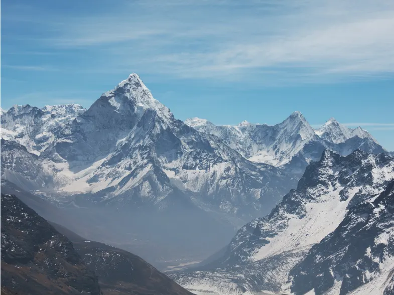 Khumbu trail clear sky