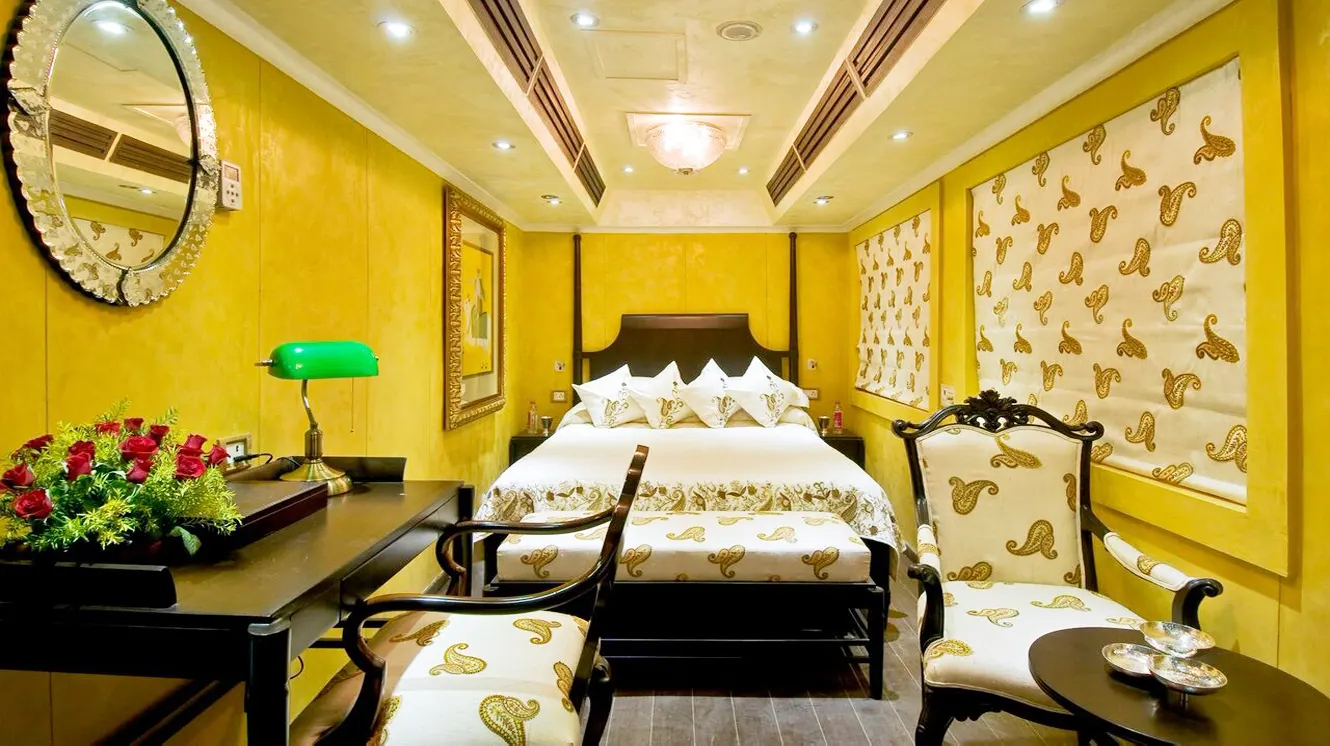 palace on wheels suite